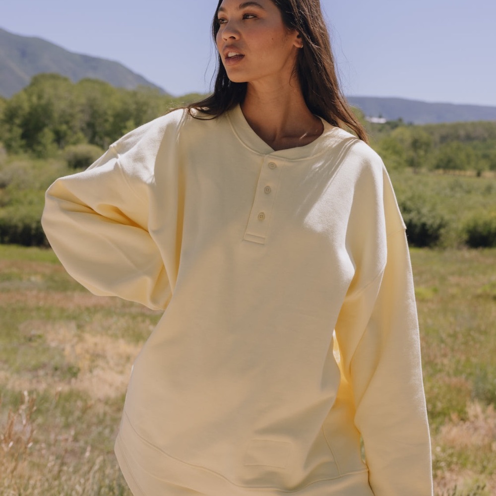Daily Drills Lemonade Oversized Fleece Henley